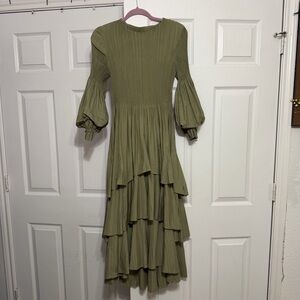 Chic Olive Tiered Midi Dress